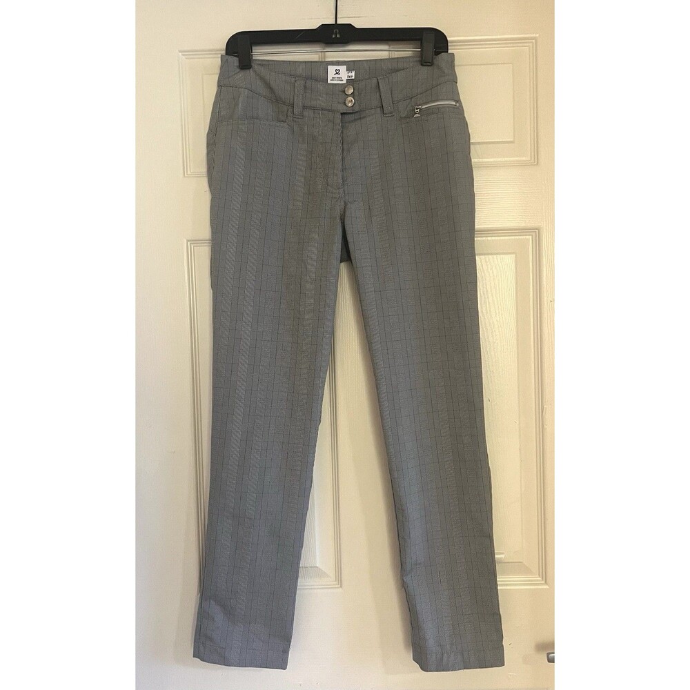 Daily Sports woman’s Golf Pants Gray Plaid Size 6 Regular Stretch Pockets Lux